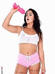 Zuzu Sweet Sporty in Pink strippers for your desktop